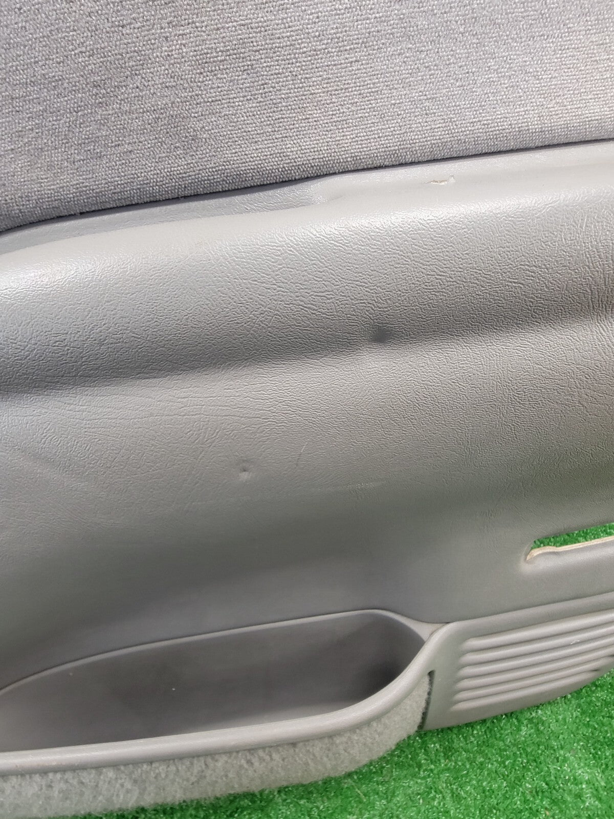🔥95-99 Chevy GMC Silverado C/K DOOR PANEL Front Passenger Right Gray OEM D2