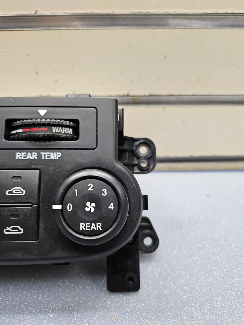 🔥06-14 Kia Sedona Dash A/C Heater Temperature Climate Control Conditioner OEM