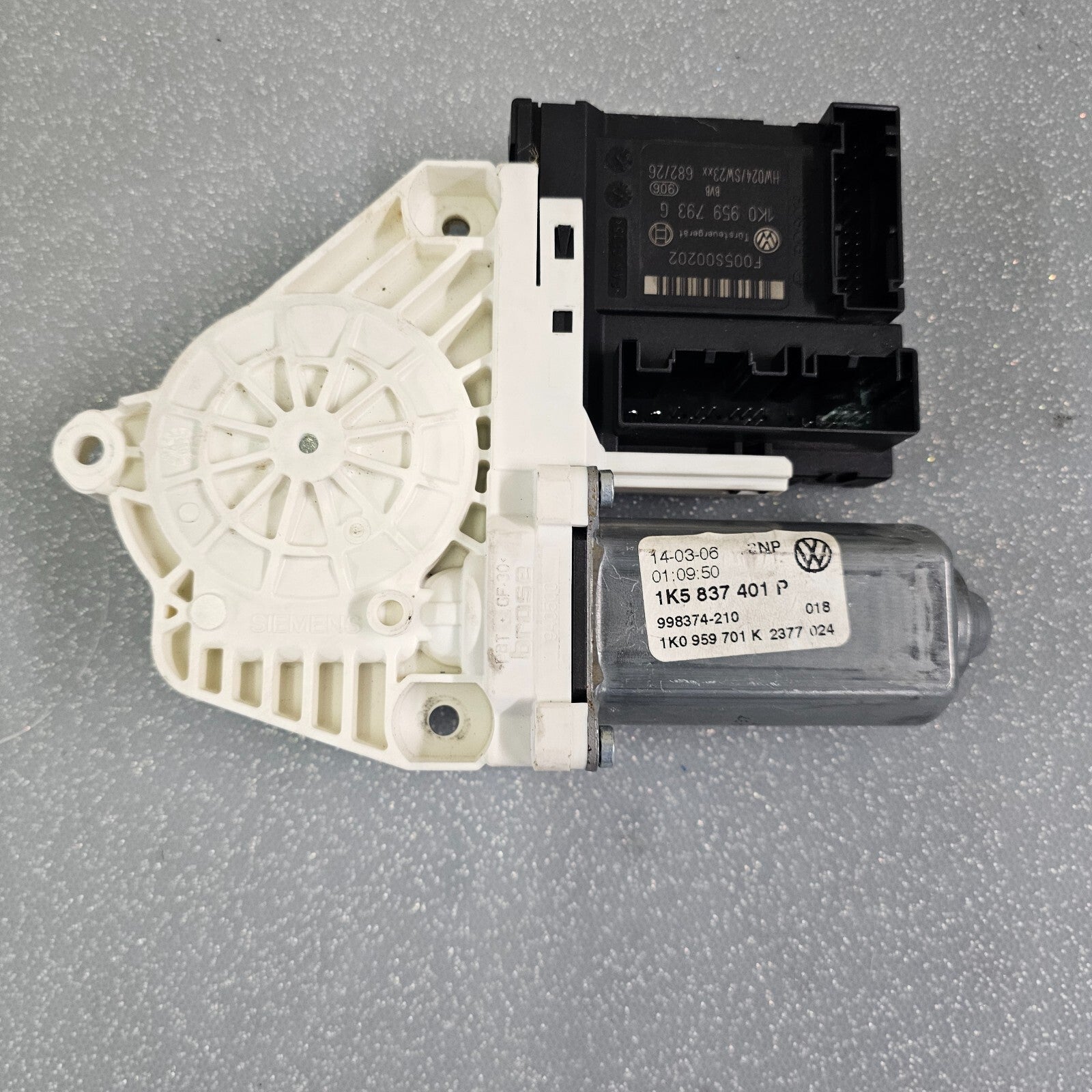 🔥05-06 Volkswagen VW Jetta Front Left Driver Door Power Window Regulator Motor