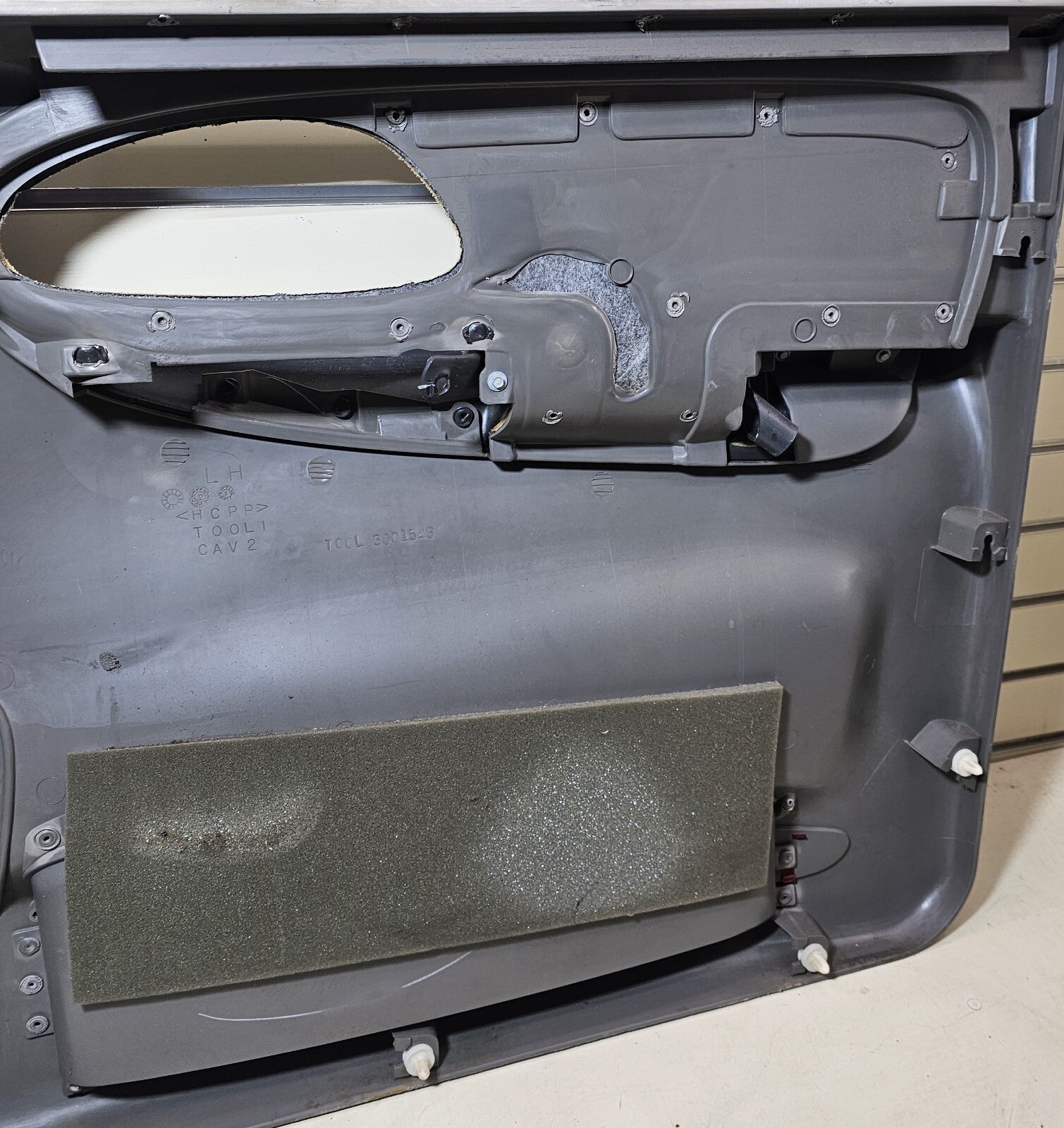 🔥02-09 CHEVY TRAILBLAZER Door Panel  Front LEFT&RIGHT Set2 armrest GRAY DK G D8