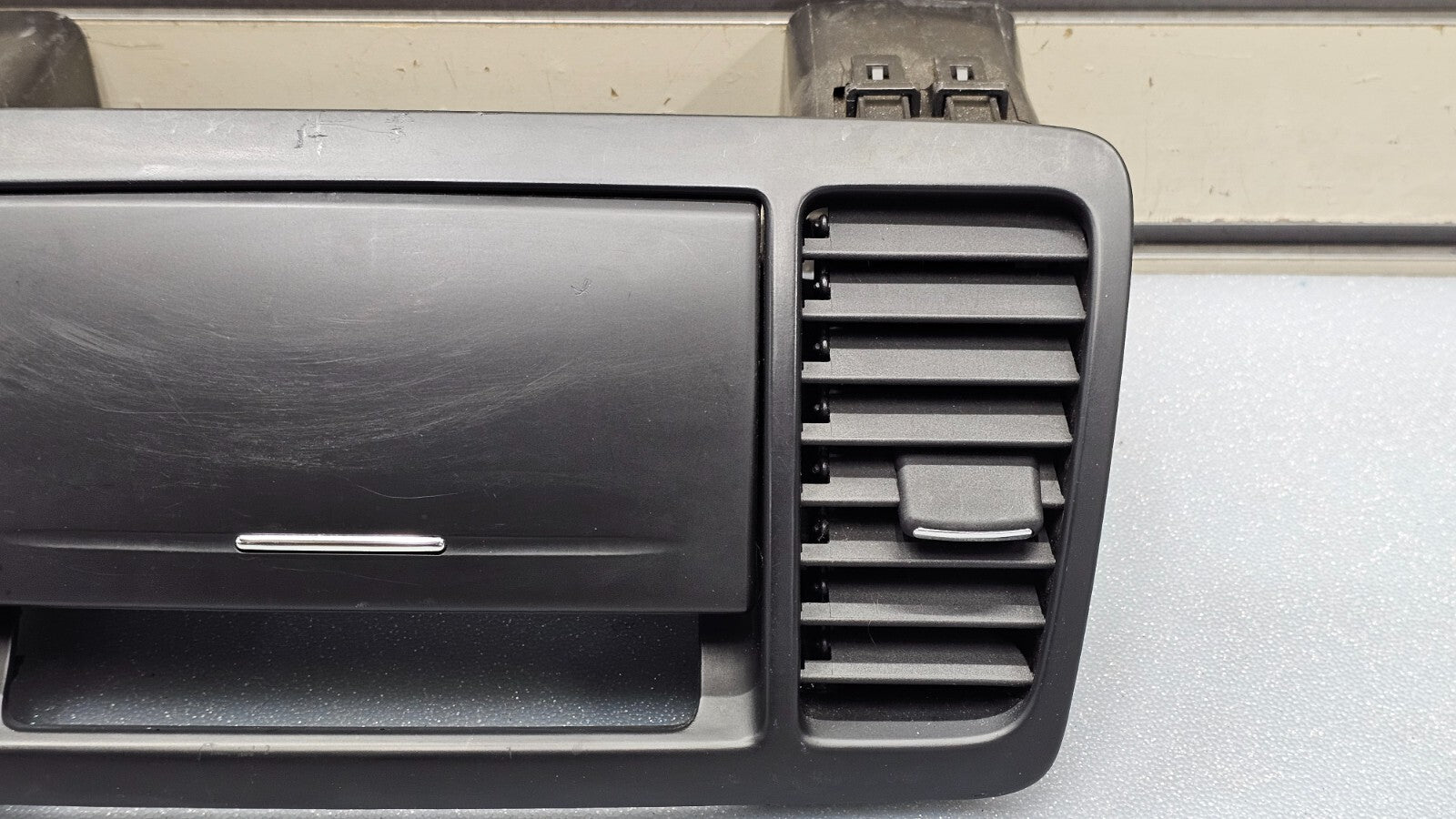 05-09 Subaru Legacy Outback Center Dash Trim Bezel Vents Clock Storage OEM B31