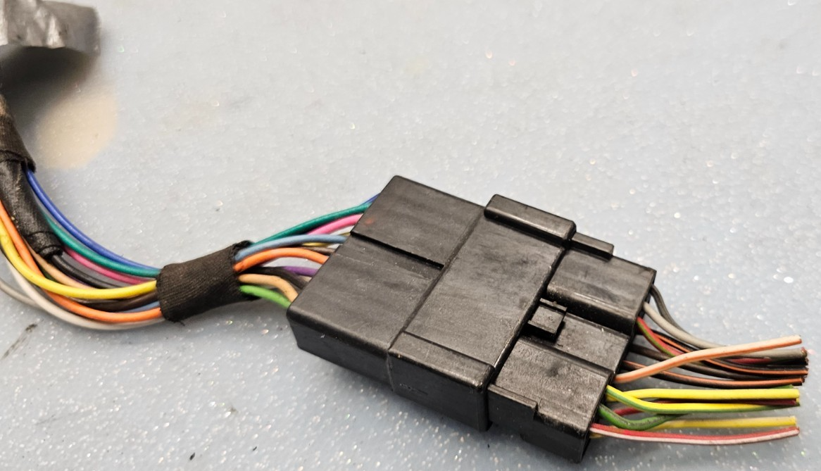 03-11 Lincoln Town Car & Grand Marquis Memory driver power seat switch Assembly