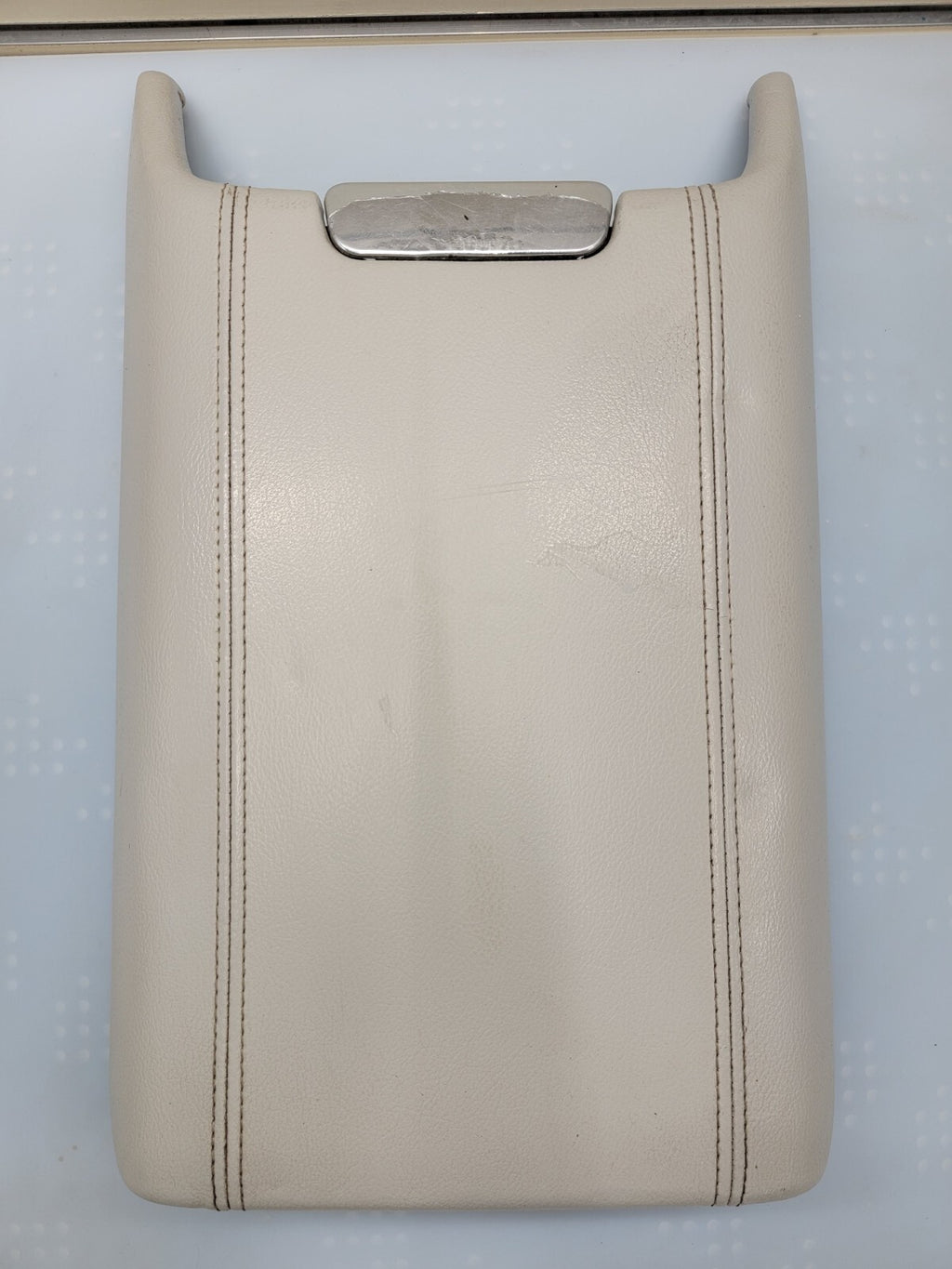 2003 - 2006 Lincoln Navigator Center Console Lid Armrest Dove Leather TAN L18