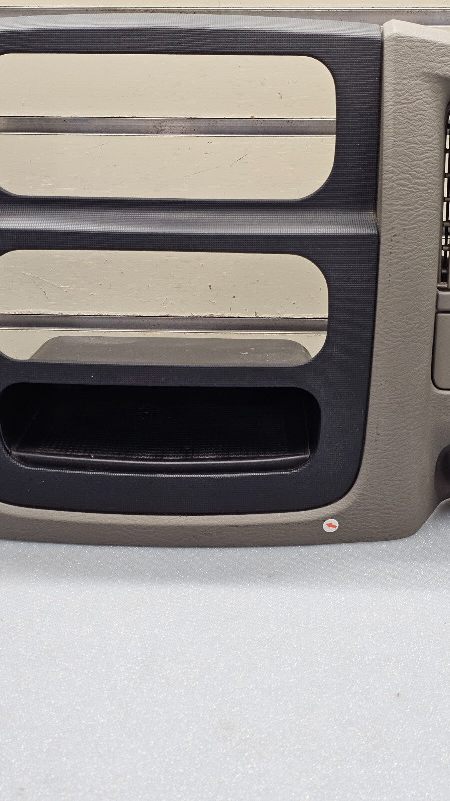 🔥02-05 Dodge RAM Dash RADIO Audio Stereo Bezel Climate Trim Panel Tan/Black B10