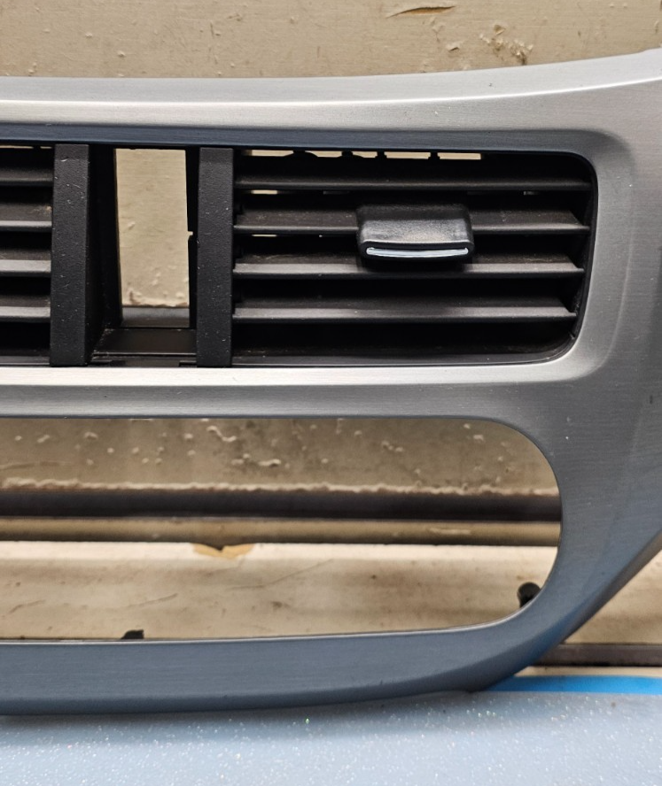 🔥05-10 Honda Odyssey Center Dash Radio Climate Control Bezel Trim Panel silver