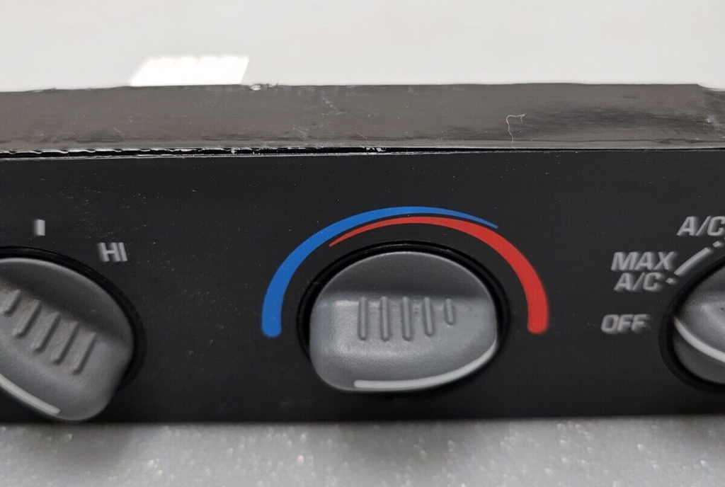 96-05 Chevy Astro Safari Dash AC Heater Temperature Climate Control Unit Defrost