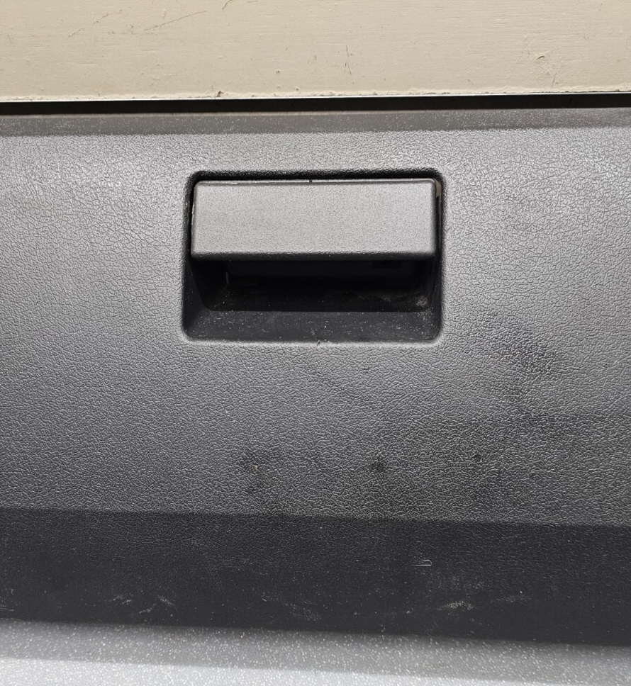 08-12 Liberty Dash Glove Box Storage Compartment Assembly Instrument Panel Black