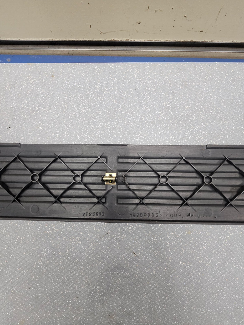 🔥99-06 SILVERADO SIERRA LEFT/RIGHT REAR CREW CAB DOOR SILL SCUFF PLATE TRIM OEM