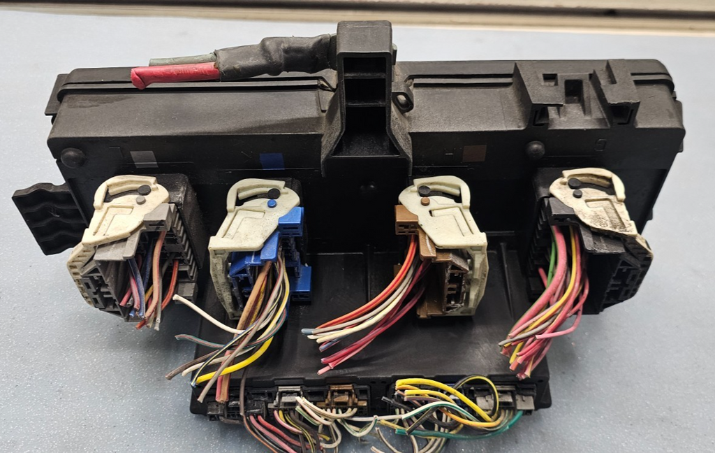 🔥2006 DODGE RAM FUSE BOX RELAY TIPM TOTALLY INTEGRATED POWER MODULE ASSEMBLY