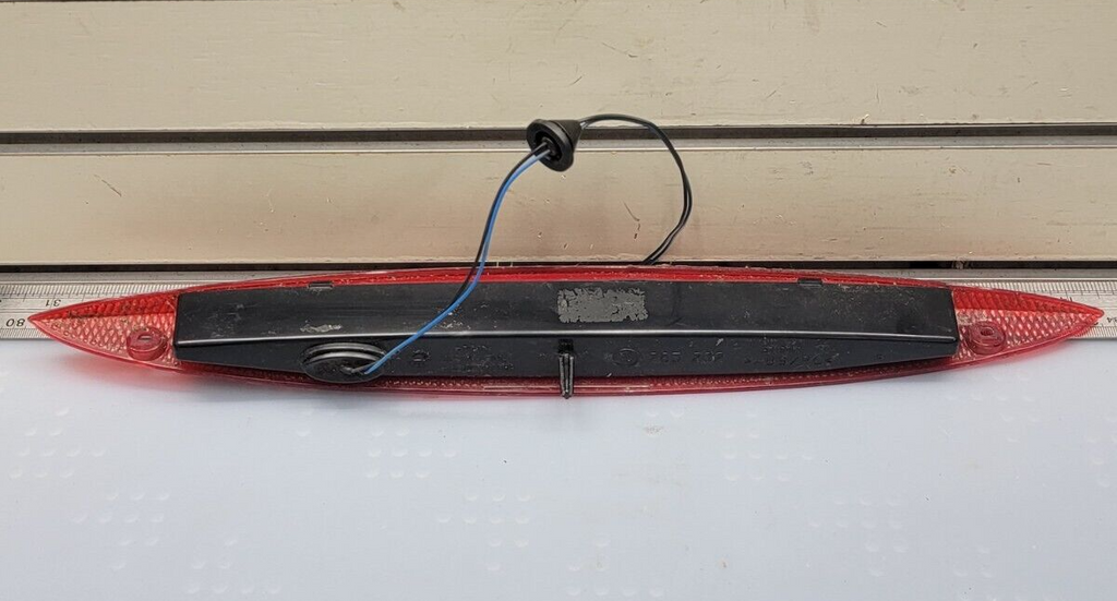 🔥02-07 Buick Rendezvous Third Brake Light Upper Rear Tailgate Hatch Light Lamp