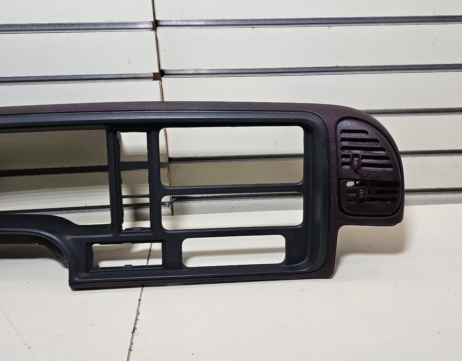 95-99 CHEVY GMC TRUCK SILVERADO CK Cluster Gauge Speedo Dash Bezel Red C3