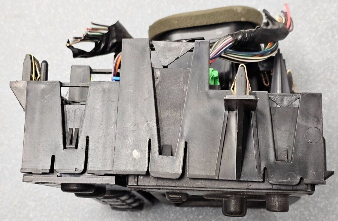 🔥99-06 Chevy Silverado Sierra Headlight Switch left Driver Air Vent Black HS19