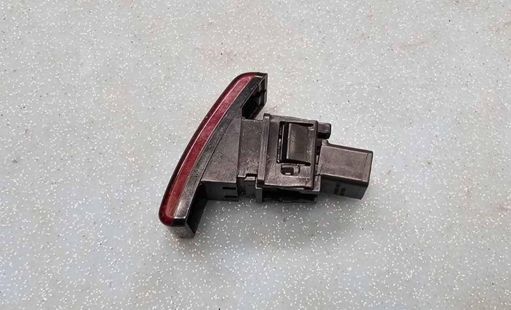🔥12-18 Subaru XV Forester Impreza Crosstrek Center Dash Hazard Switch Assembly