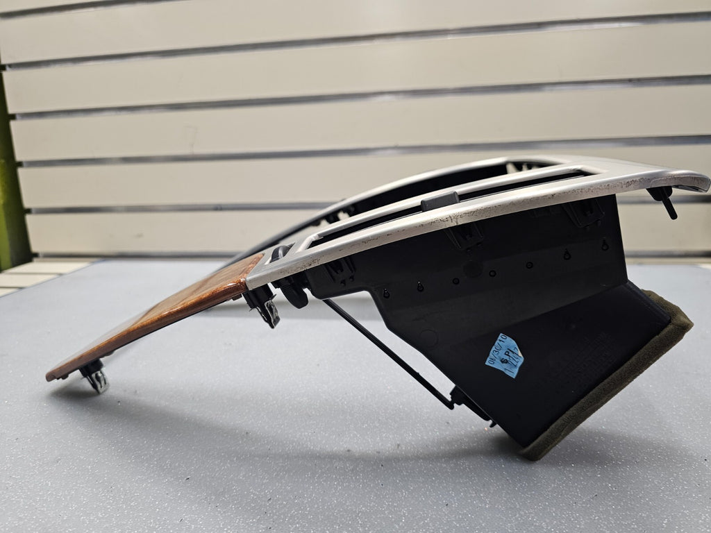 🔥08-11 CADILLAC STS CENTER DASH RADIO NAVIGATION TRIM SURROUND BEZEL SILVER