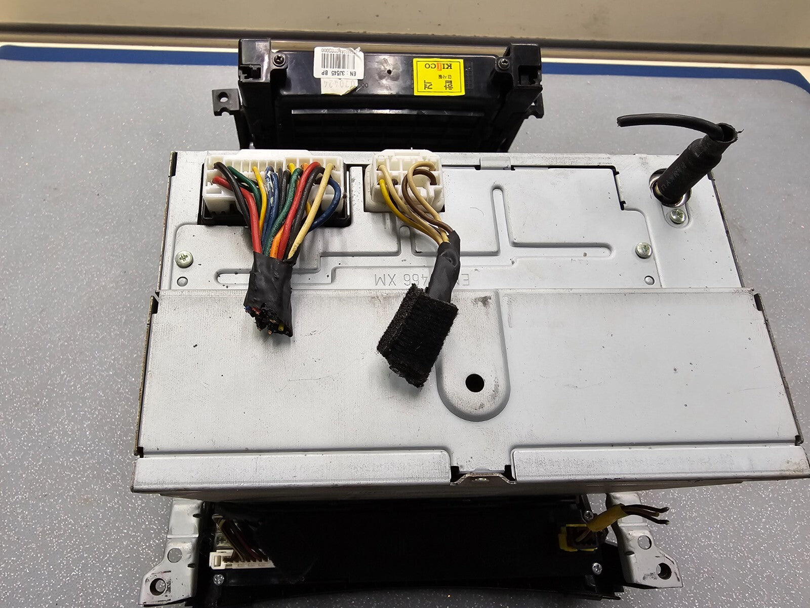 🔥09-12 Hyundai Veracruz Dash AM FM CD Player Radio Receiver Trim Bezel OEM
