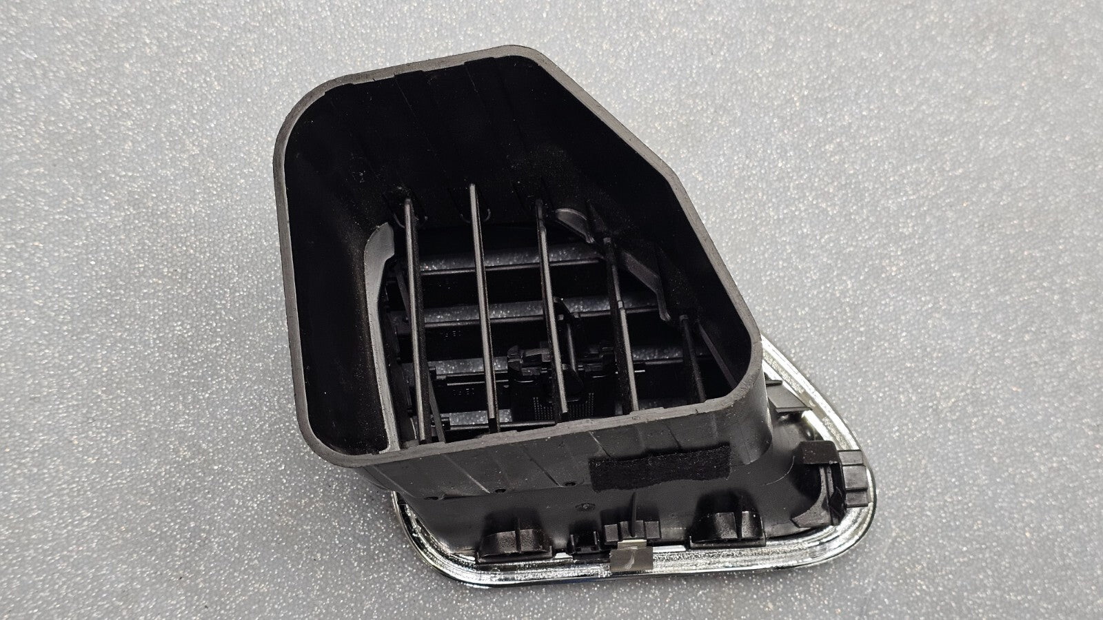 🔥11-14 Avenger CHRYSLER 200 DASH RIGHT PASSENGER AIR VENT HEATER PANEL BLACK