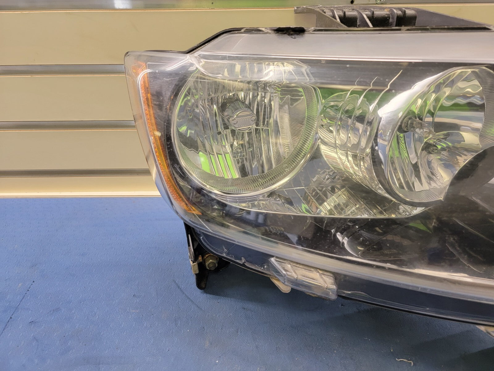 🔥11-13 Jeep Grand Cherokee Headlight Assembly   Passenger Halogen Lens