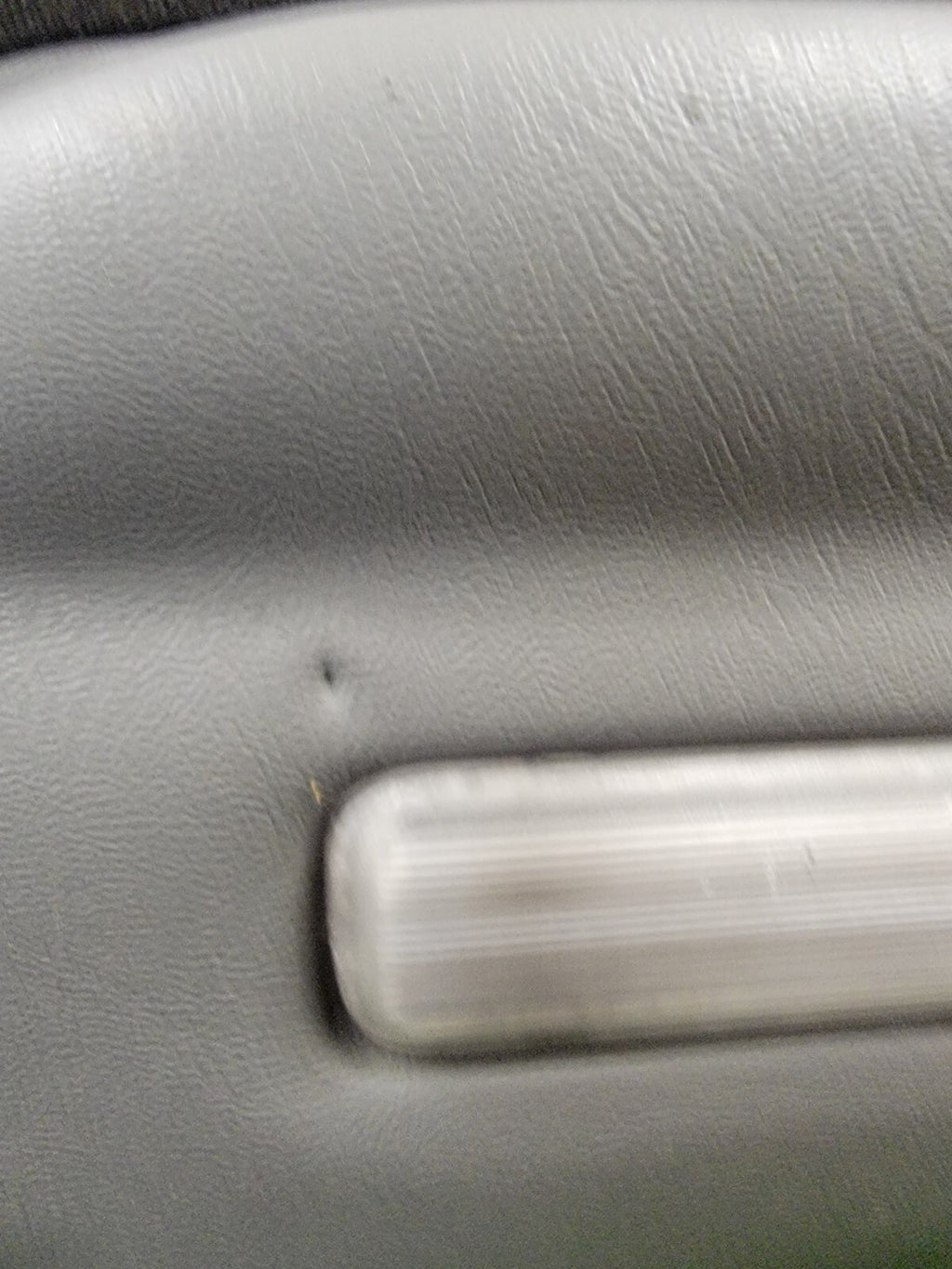 🔥95-99 Chevy GMC Silverado escalade DOOR PANEL Rear RIGHT Auto LIGHT GRAY D2