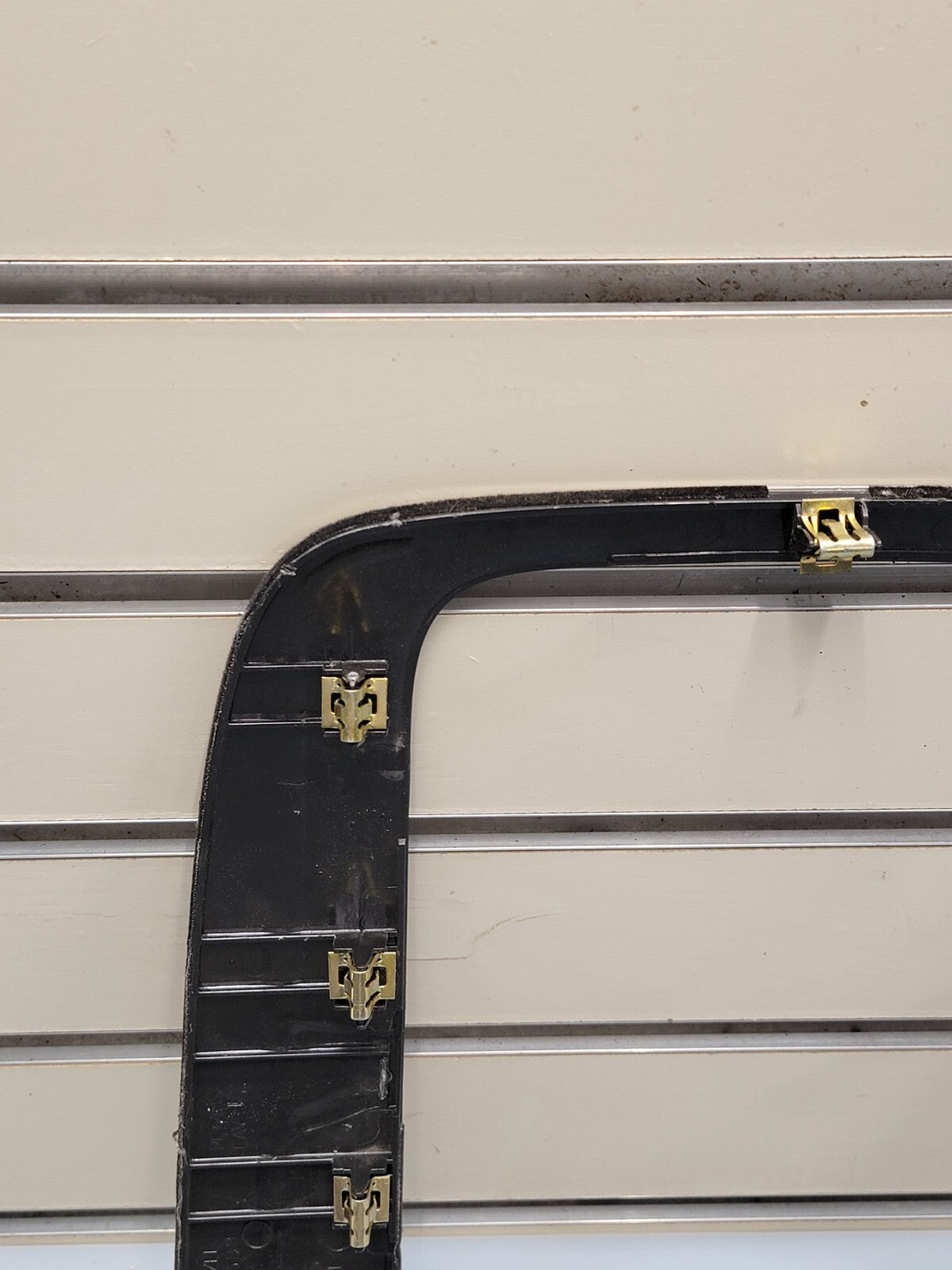 🔥07-13 SUBURBAN TAHOE YUKON CENTER DASH RADIO BEZEL TRIM SILVER