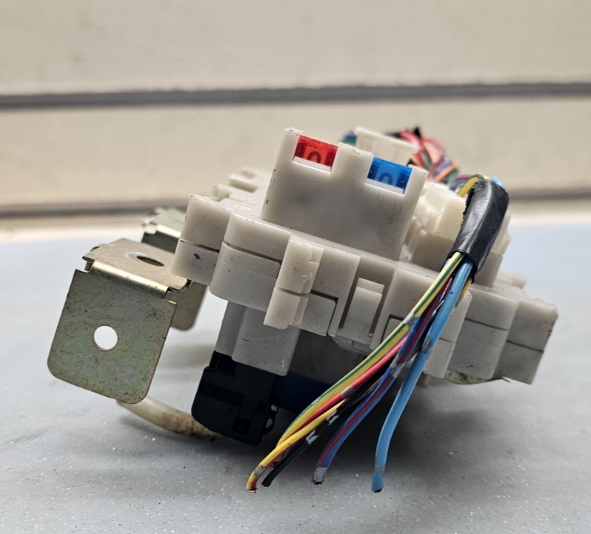 🔥04-11 Armada Titan Infiniti QX56 Interior Cabin Fuse Box Relay Junction BCM