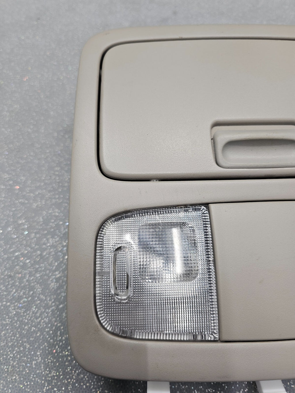 🔥02-06 Toyota CAMRY 4RUNNER Overhead Console DOME Light🔴Storage GRAY 012