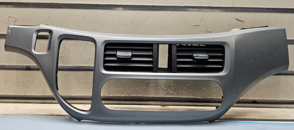 🔥05-10 Honda Odyssey Center Dash Radio Climate Control Bezel Trim Panel silver