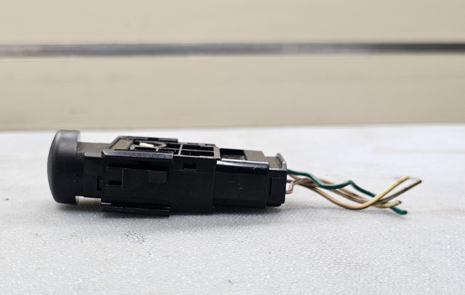 03-08 Toyota Matrix Hazard  SWITCH Button Black