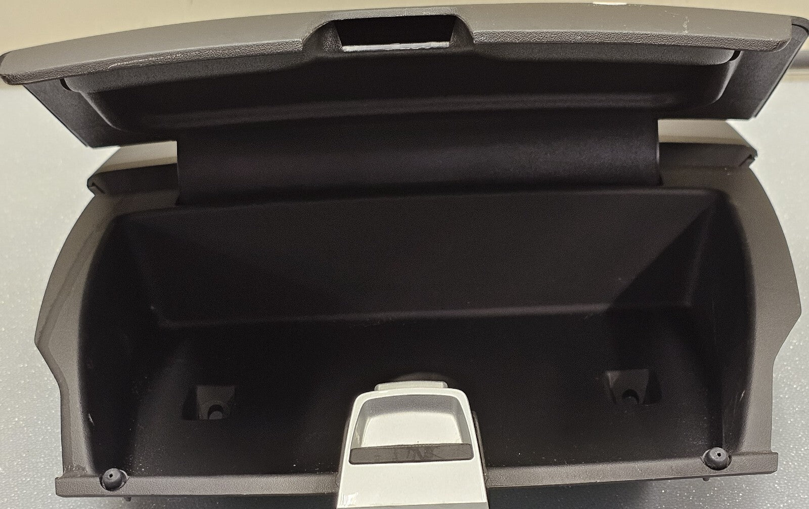 🔥10-15 EQUINOX TERRAIN CENTER DASH STORAGE CUBBY BIN COMPARTMENT BOX BLACK OEM