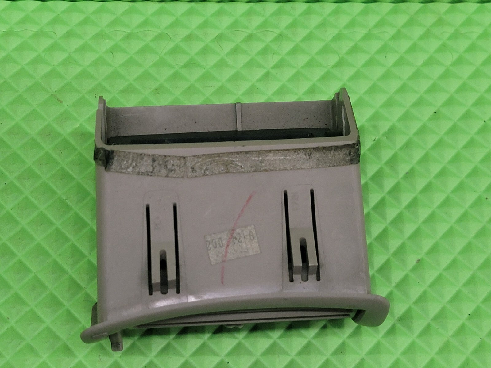 🔥2003-2004 Ford Mustang Cobra Interior AC Vent OEM LEFT DRIVER GRAY VT63