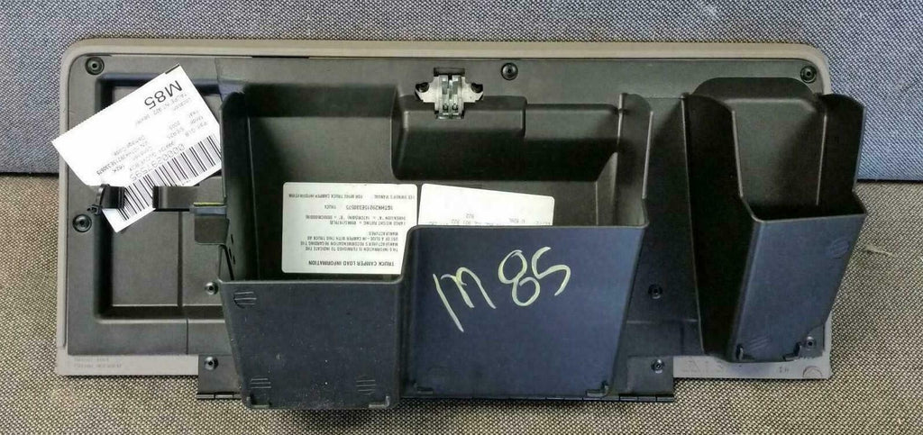 99-06 SILVERADO SIERRA Dash GLOVE BOX Storage Compartment Door Assembly LT TANG3