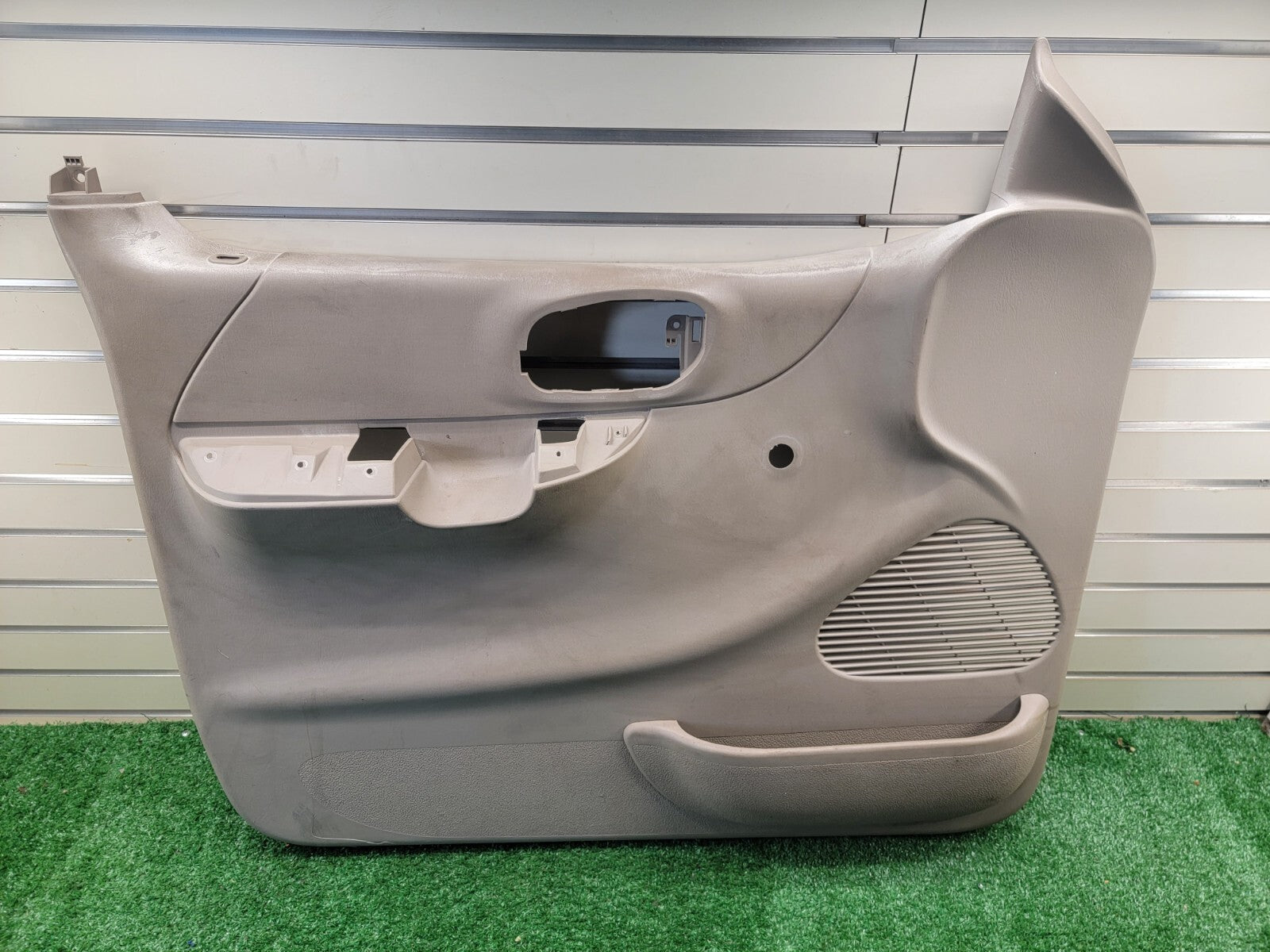 🔥99-03 Ford F150 Front Door Panel LH DRIVER Side Tan Manual Windows OEM
