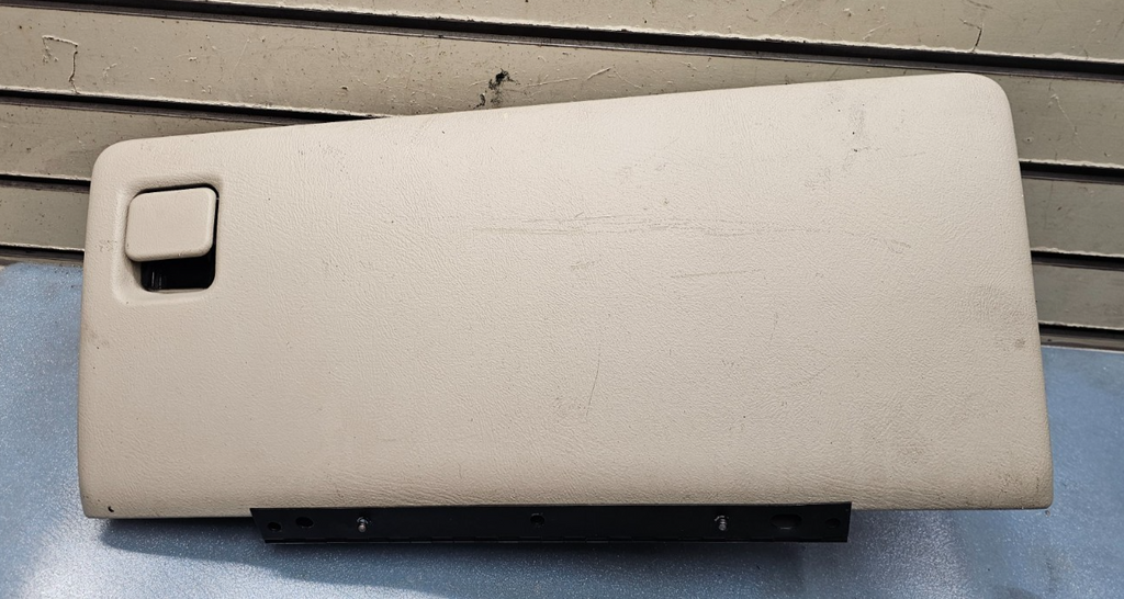 🔥99-06 SILVERADO SIERRA Dash GLOVE BOX Storage Compartment Assembly TAN G3