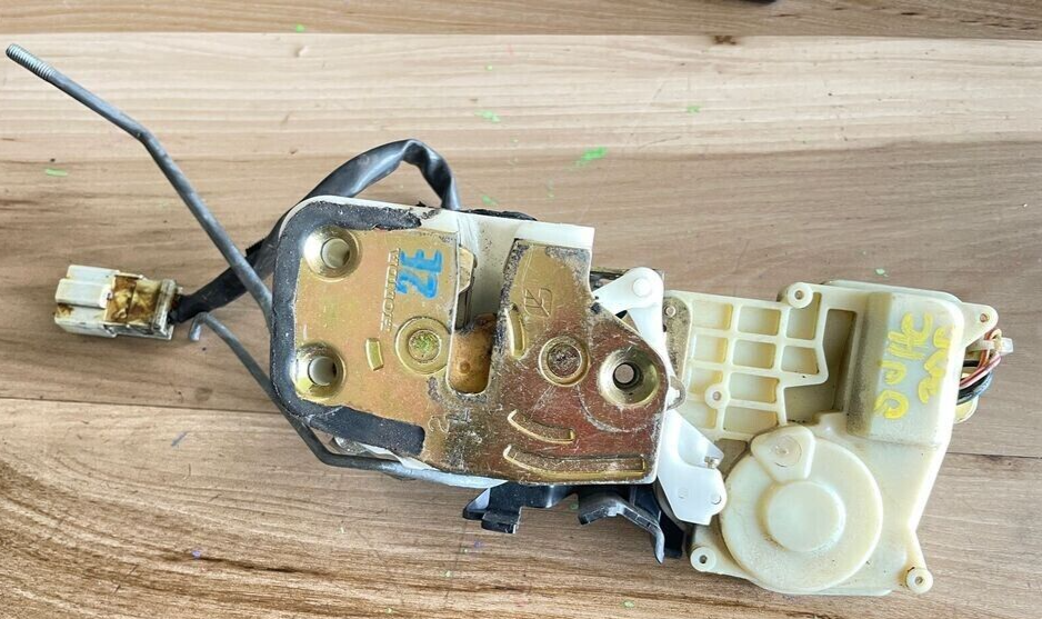 🔥1996 - 2000 HONDA CIVIC 2DR FRONT driver DOOR LOCK LATCH  OEM D4