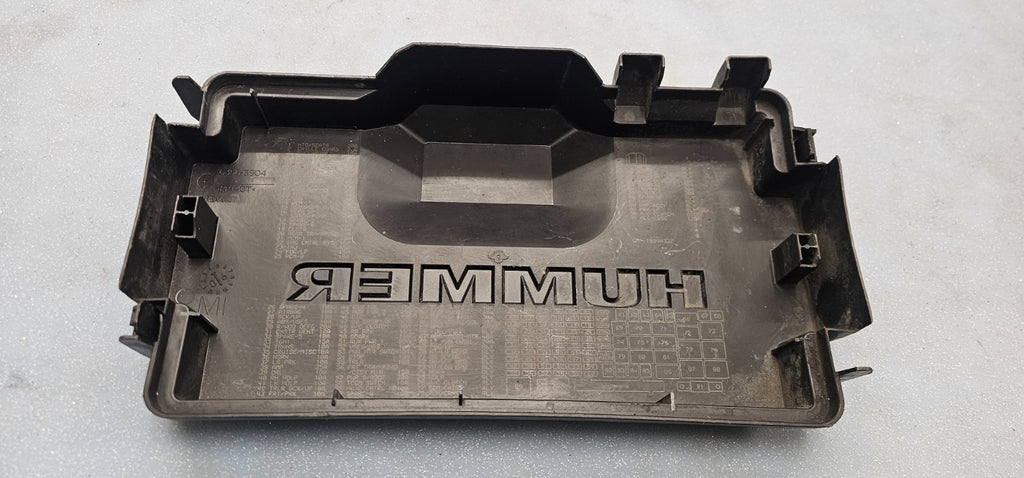 🔥2006 HUMMER H3 FRONT ENGINE MULTIUSE FUSE RELAY JUNCTION ID UPPER COVER