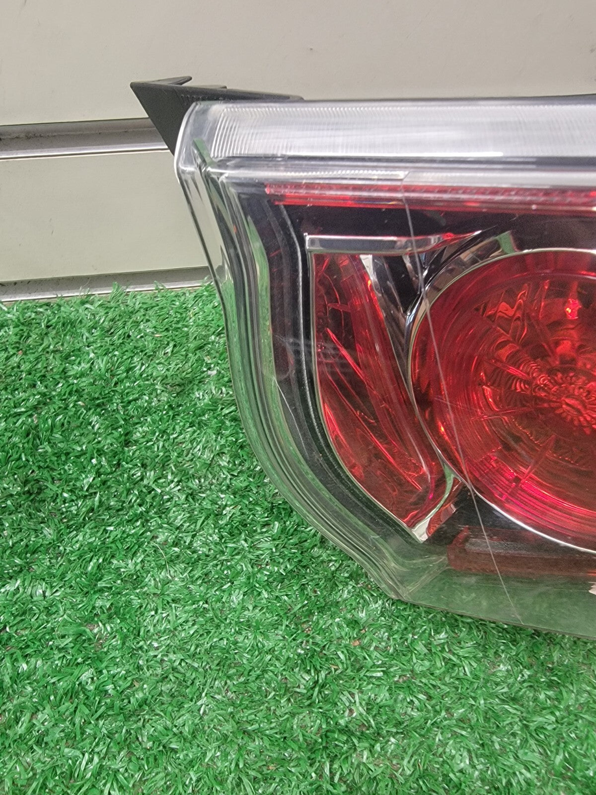 🔥10-13 Mazda 3 Hatchback Tail Light Halogen Driver Side Outer Clear/Red w/Bulbs