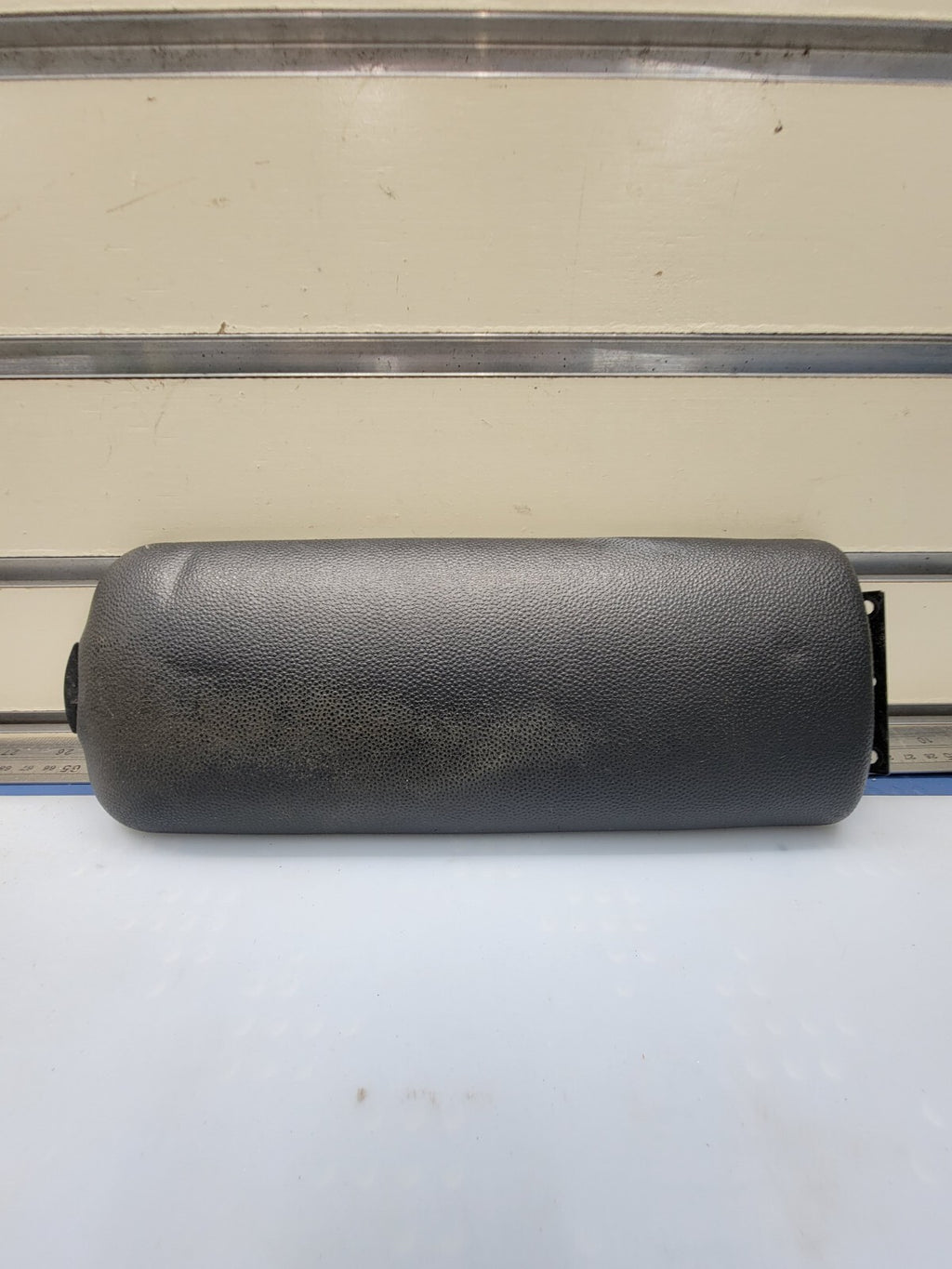 🔥2008-2011 FORD FIESTA Boomerang Center Console Lid Arm Rest BLACK