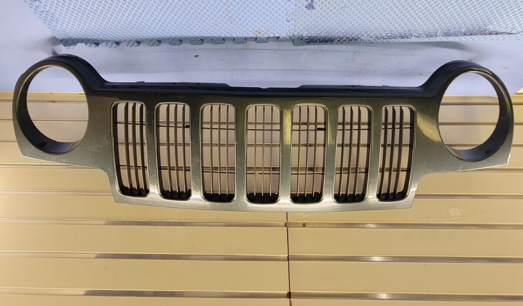 🔥02-04 Jeep Liberty KJ Top Front Upper Grille Assembly Chrome Genuine Gray OEM