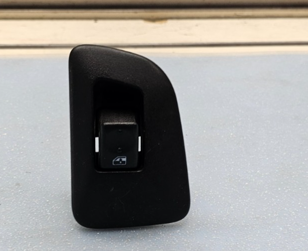🔥03-06 Silverado Tahoe Suburban Yukon Sierra Left Rear Window Door Switch Black