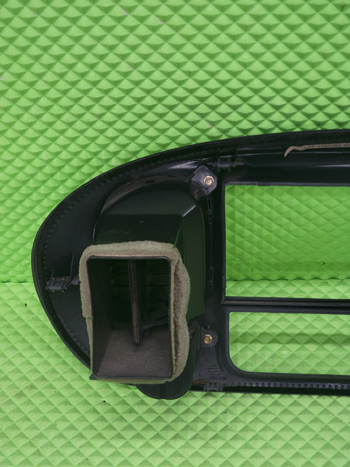 🔥97-03 Ford F150 Center Dash Radio Climate BEZEL Trim Panel🔴AIRBG Line Gray B1