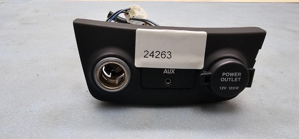 🔥2006-2011 ACCENT ELANTRA AUX JACK INPUT ADAPTER 12V TRIM PANEL BLACK OEM