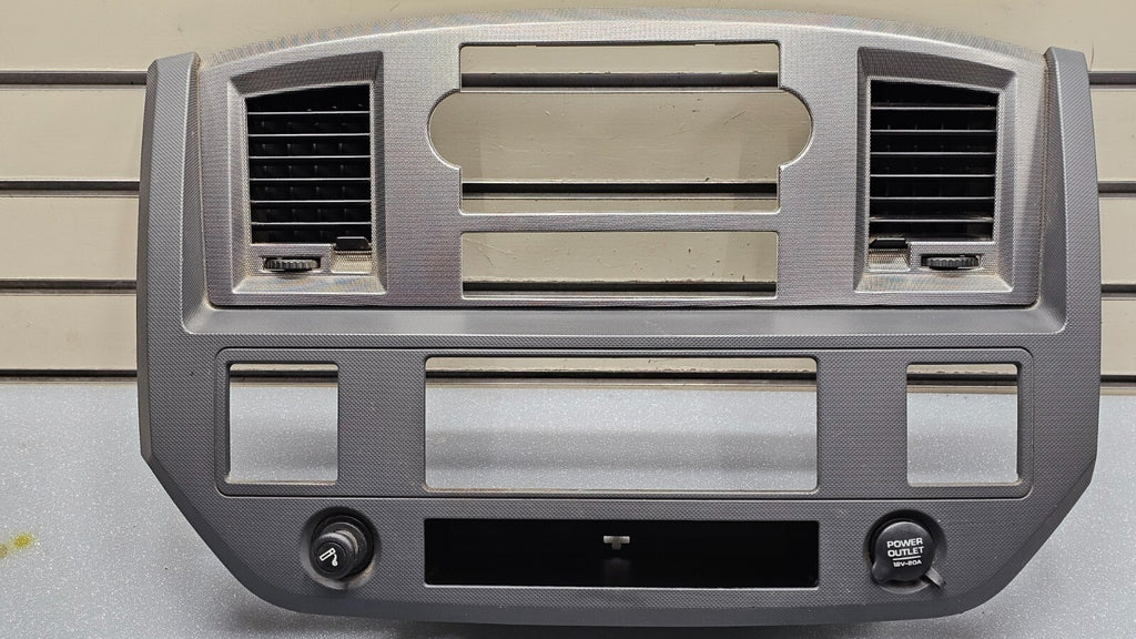 🔥06-08 Dodge RAM Dash FM RADIO Stereo Bezel Climate Trim Panel Silver/Black B11
