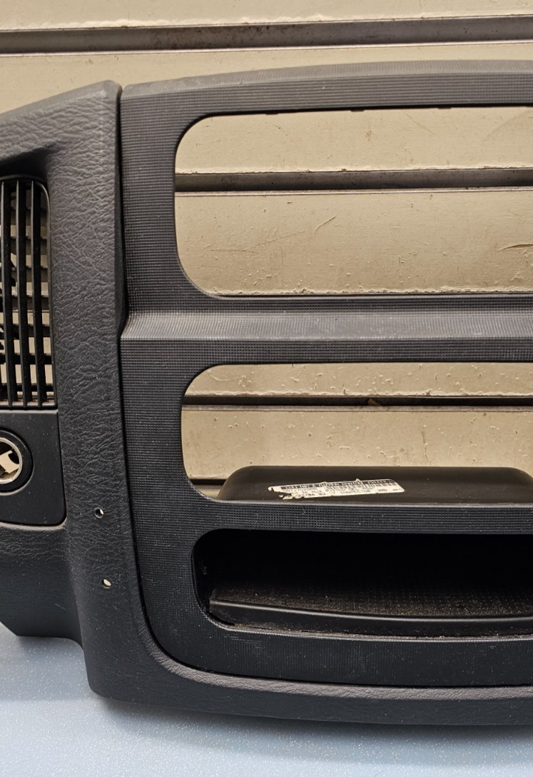 🔥02-05 Dodge RAM Dash RADIO Bezel Climate Trim Panel   Vents Storage BLACK B10