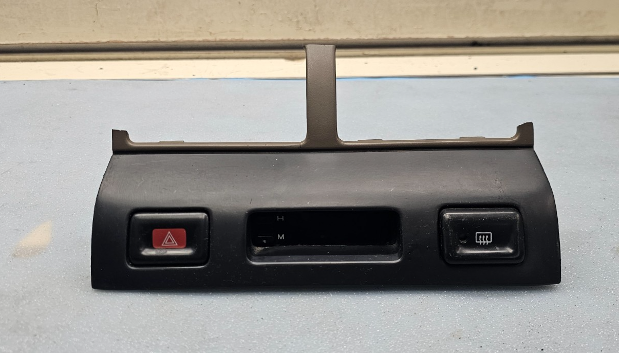 🔥1995–1999 Nissan Maxima Dash Bezel Vent Trim w/ Defrost & Hazard Switch Black
