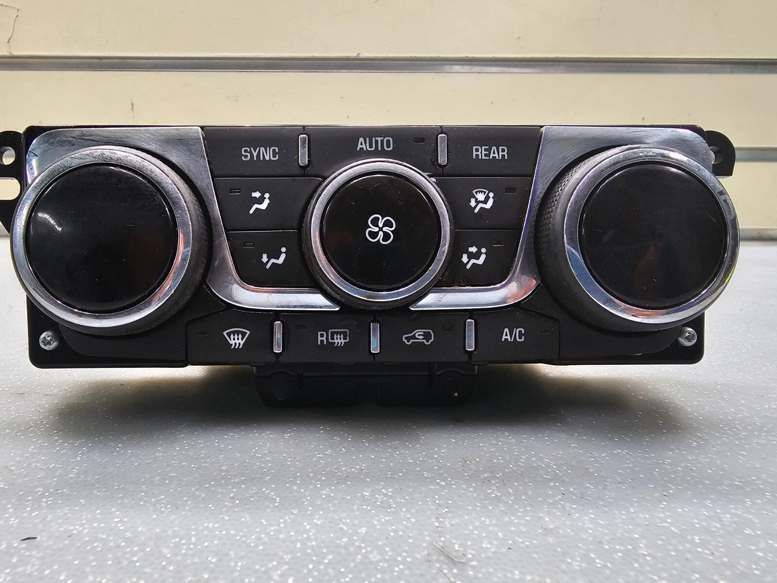🔥13-17 Enclave Traverse Dash AC Heater Climate Temperature Control Conditioner