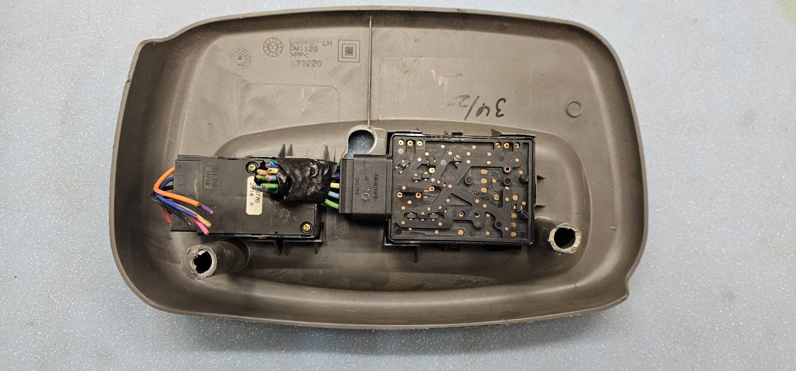 🔥2002-2005 GMC Envoy Power Directional Seat Switch LEFT DRIVER Side GRAY OEM