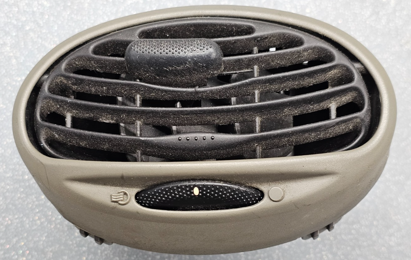 🔥00-04 FORD FOCUS Dash Left Driver Air Vent A/C AC Heater Panel Black/Tan