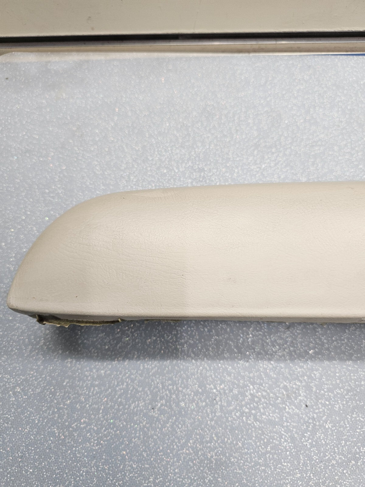 🔥99-06 Chevrolet GMC Silverado Tahoe Rear Right Door Armrest Handle LightTan H3