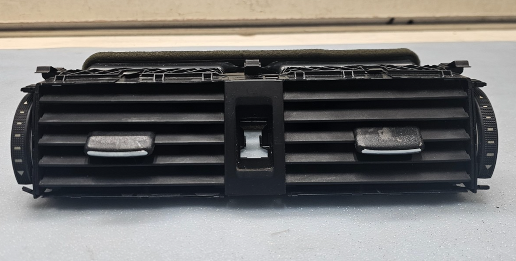 🔥11-17  VW JETTA/GOLF CENTER DASH AC A/C HVAC AIR VENT HEATER PANEL BLACK