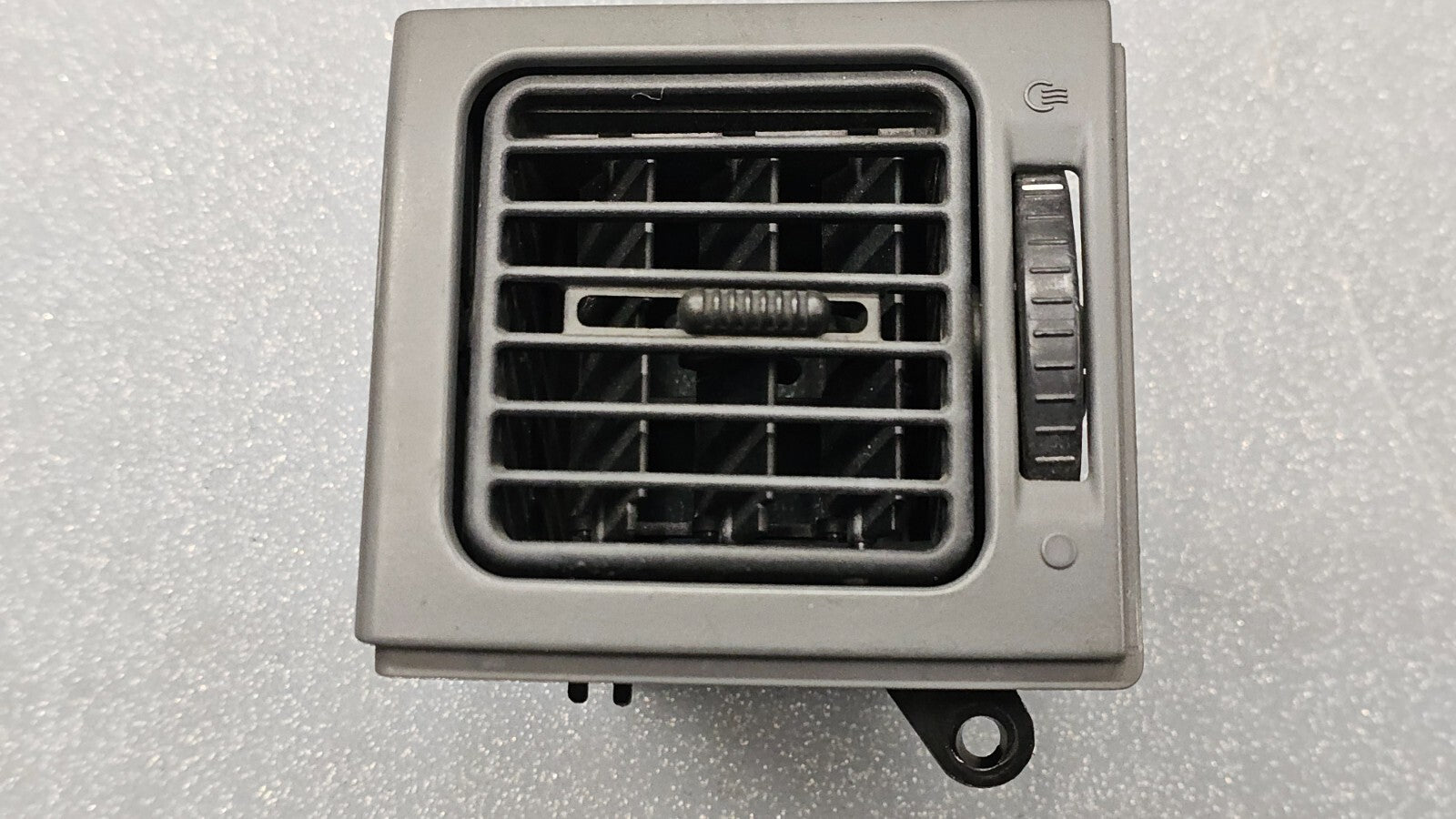 🔥05-07 FORD FOCUS Dash left Driver Master Air Vent Heater Conditioning Gray