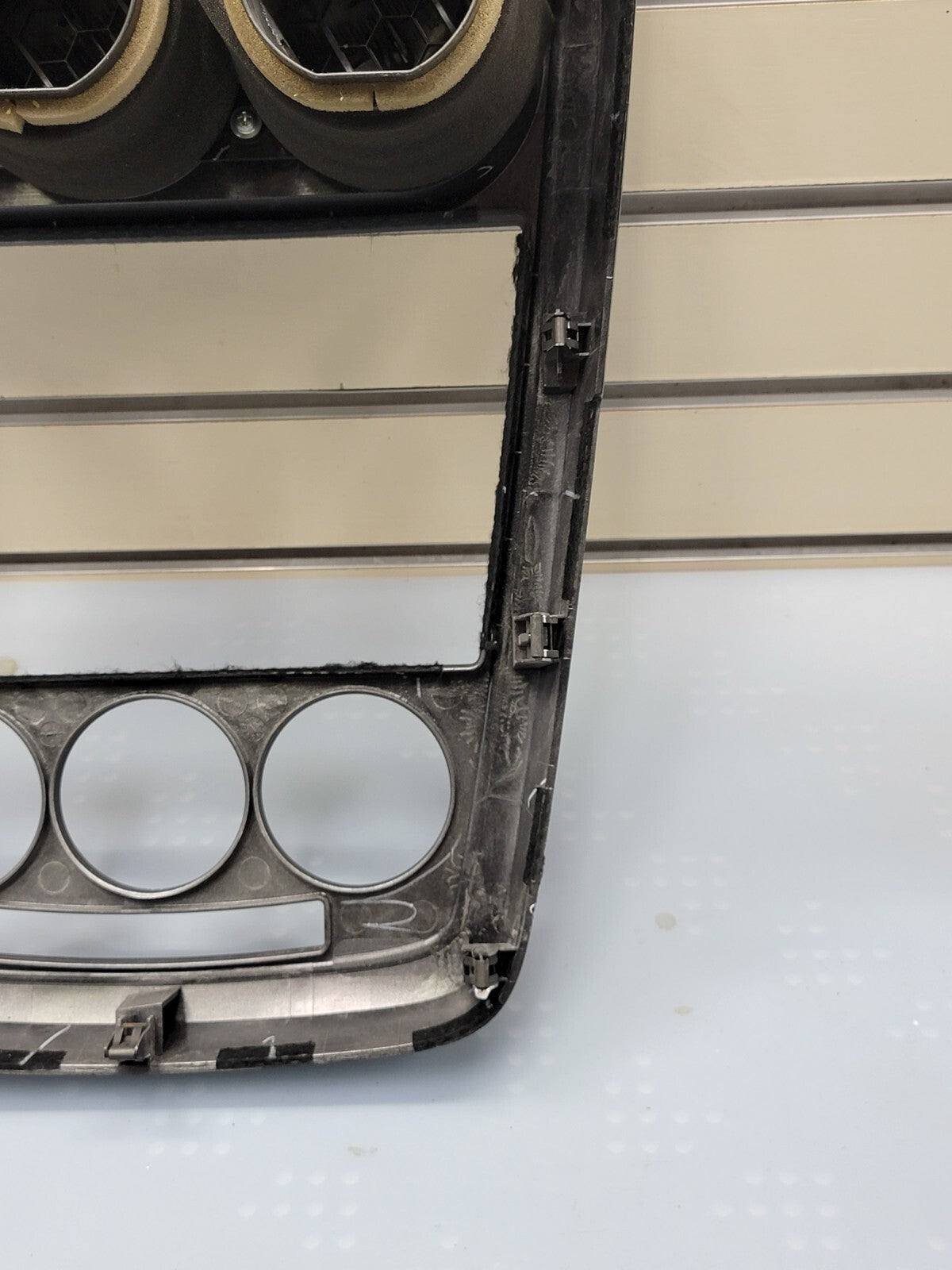🔥07-09 MAZDA CX7 CENTER DASH PANEL RADIO STEREO CLIMATE BEZEL TRIM BLACK/SILVER